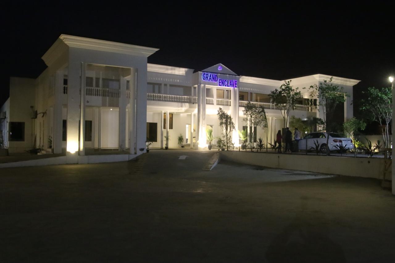 Grand Enclave Hotel Lahore Exterior photo
