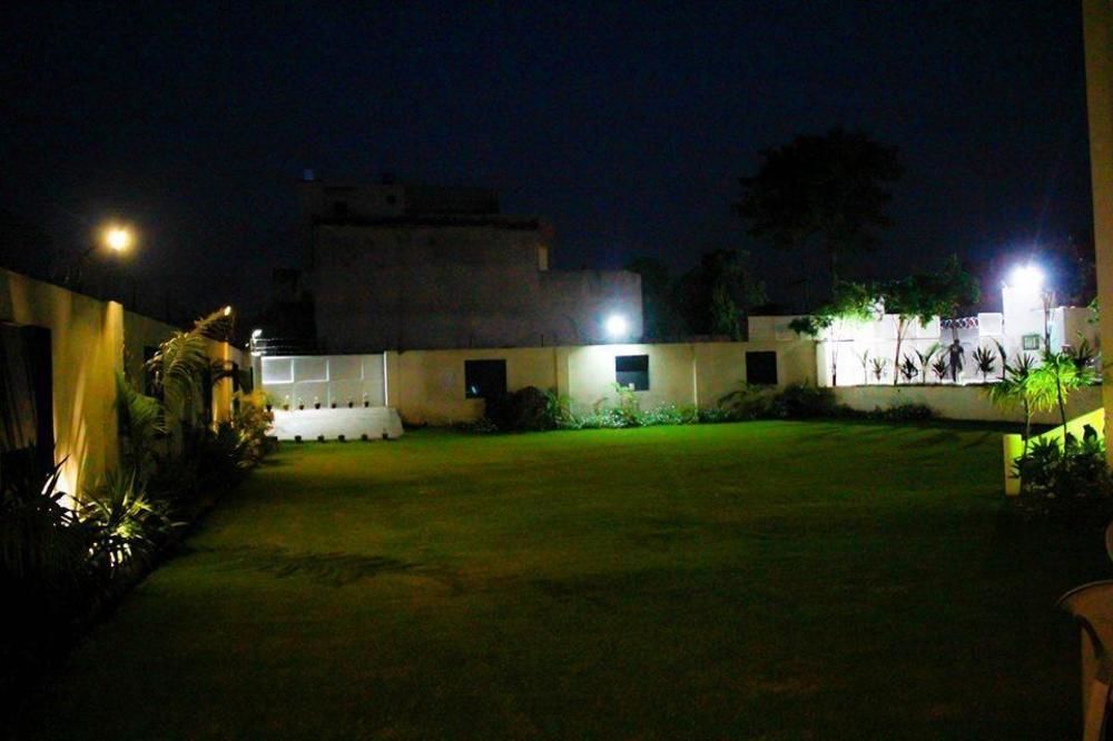 Grand Enclave Hotel Lahore Exterior photo