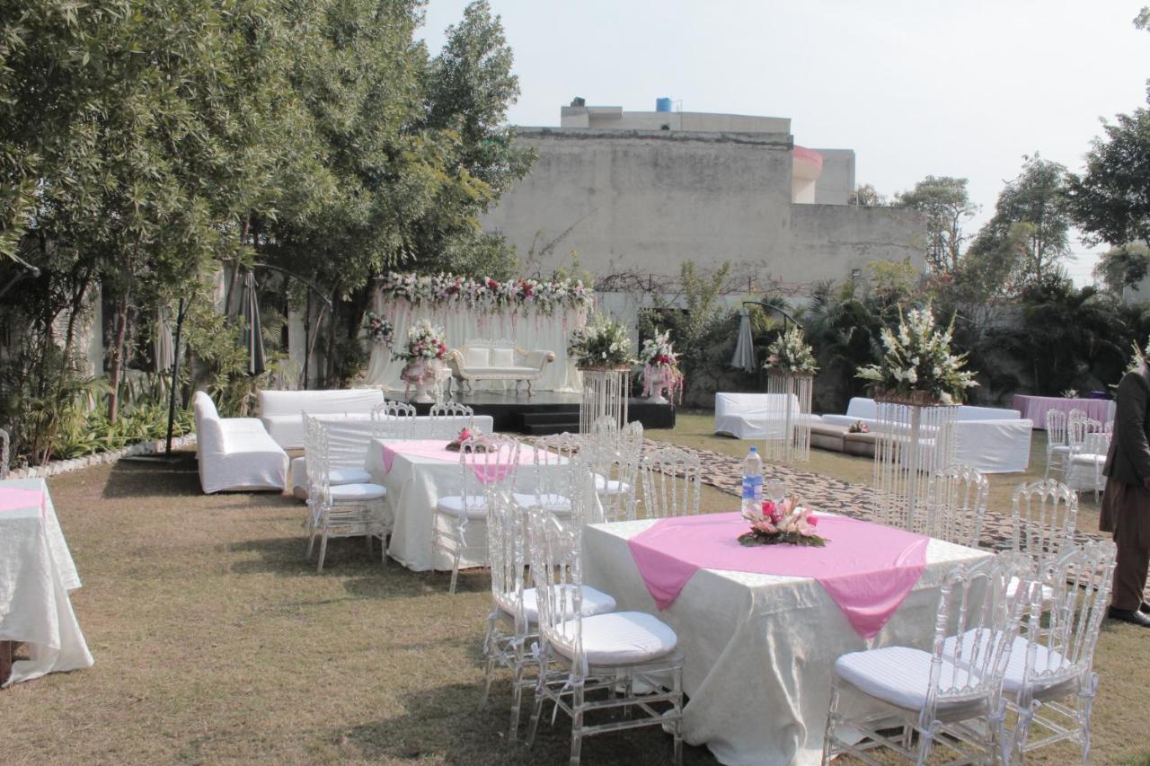 Grand Enclave Hotel Lahore Exterior photo