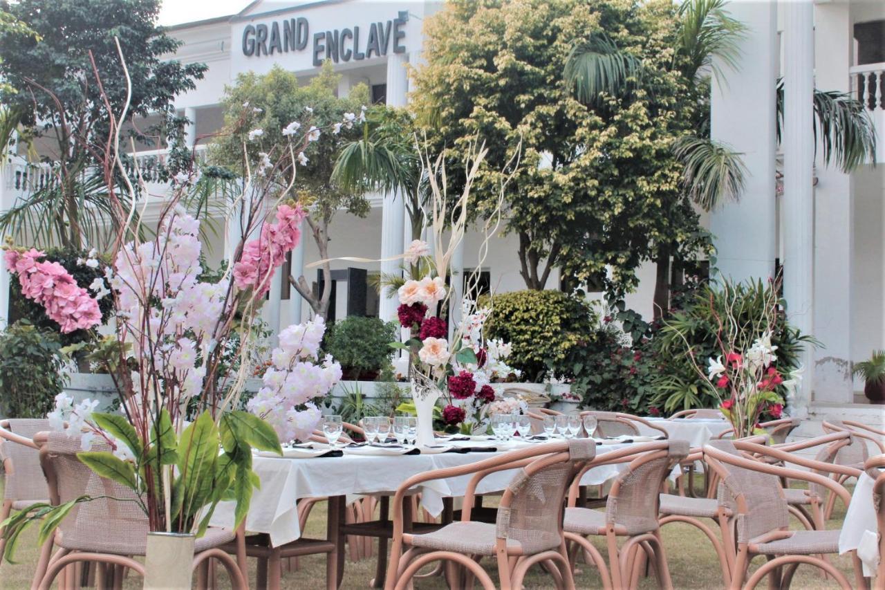 Grand Enclave Hotel Lahore Exterior photo