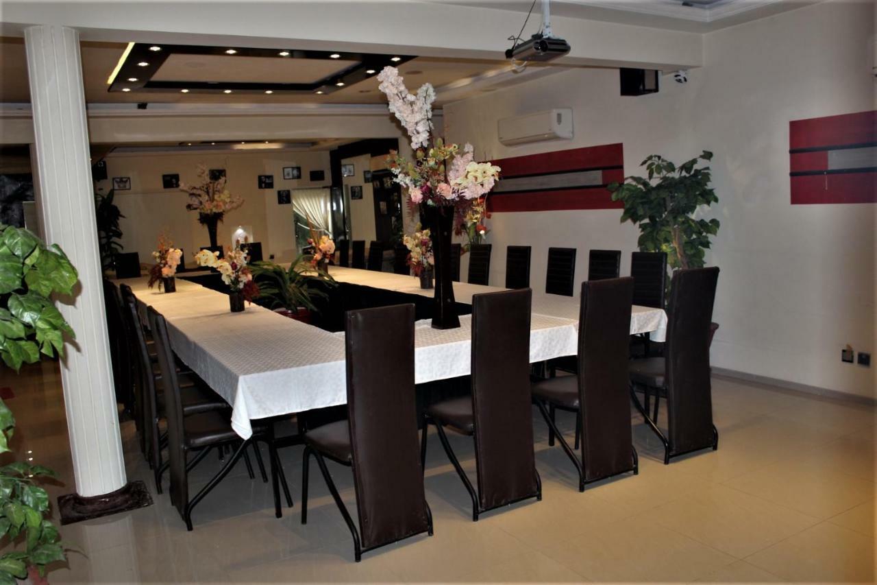 Grand Enclave Hotel Lahore Exterior photo